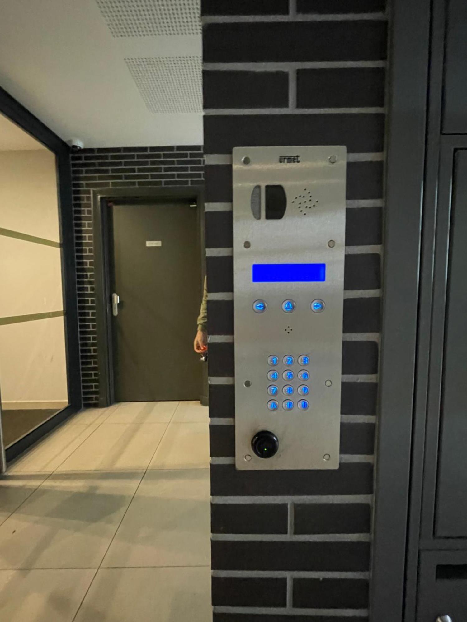 Neuf, Porte De La Apartamento